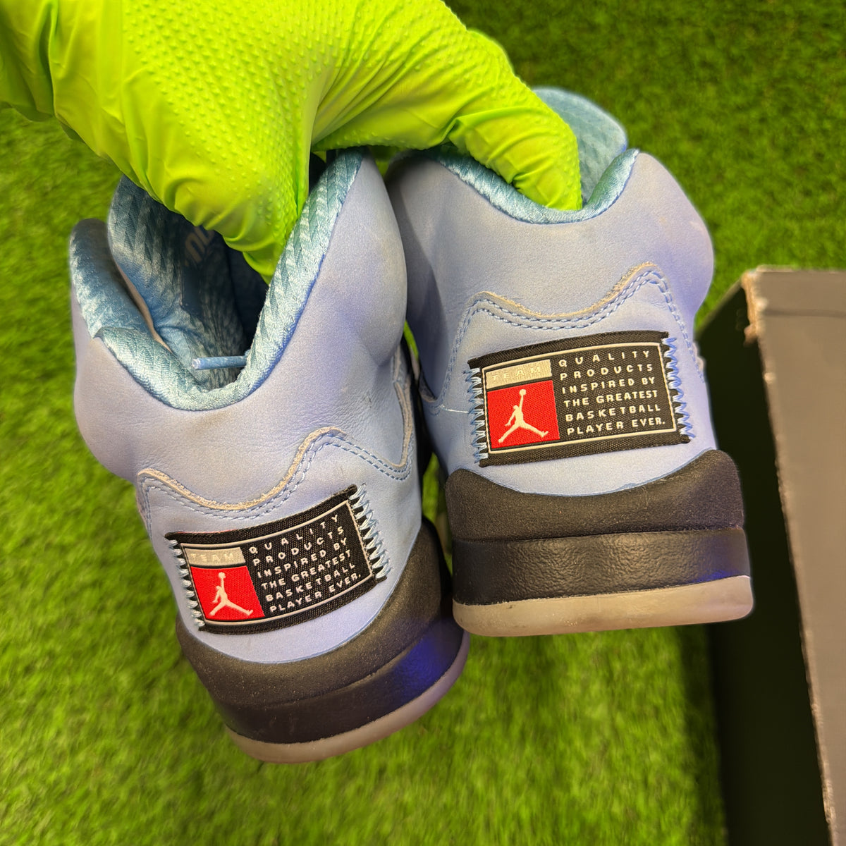 Air Jordan 5 Retro SE 'UNC'
