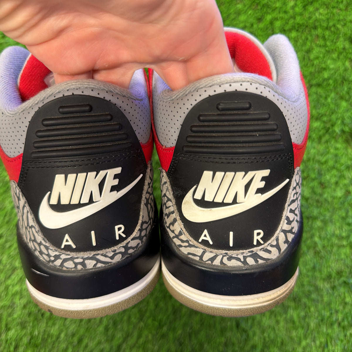 Jordan 3 Retro SE Unite