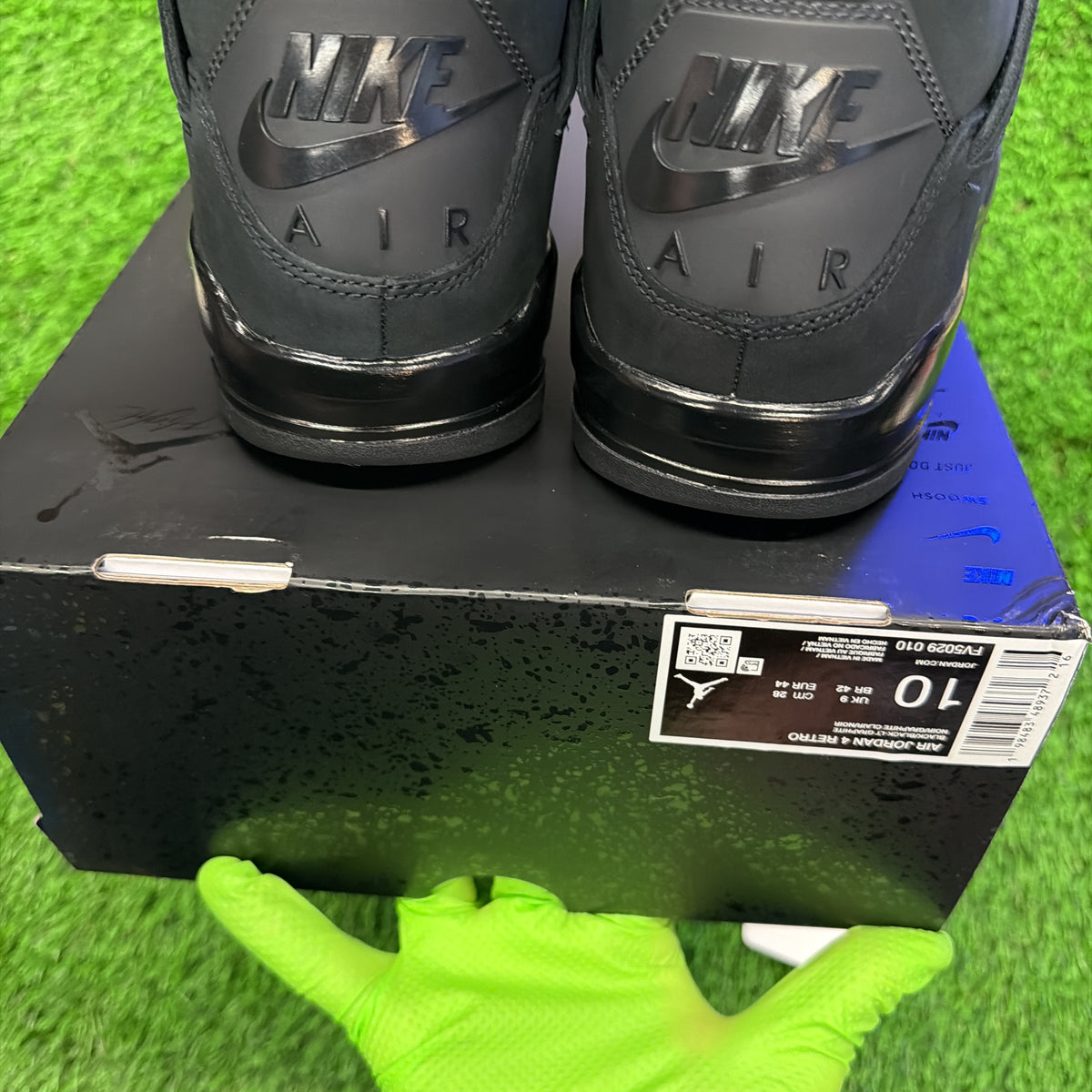 Jordan 4 Retro Black Cat (2025)