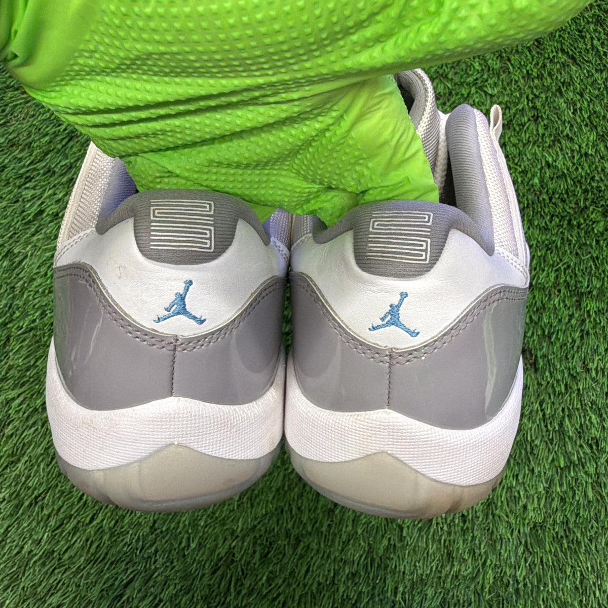 Air Jordan 11 Retro Low 'Cement Grey' SIZE 10.5M/12W