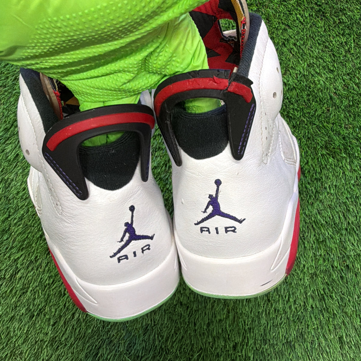 Air Jordan 6 Retro 'Hare' SIZE 10.5M/12W
