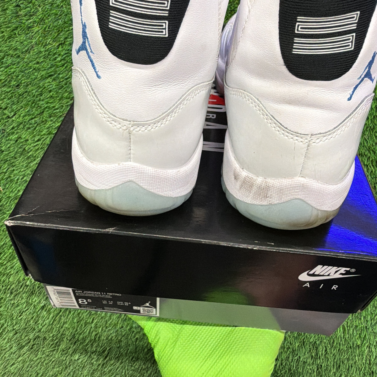 Air Jordan 11 Retro 'Legend Blue / Columbia' 2024 SIZE 8.5M/10W