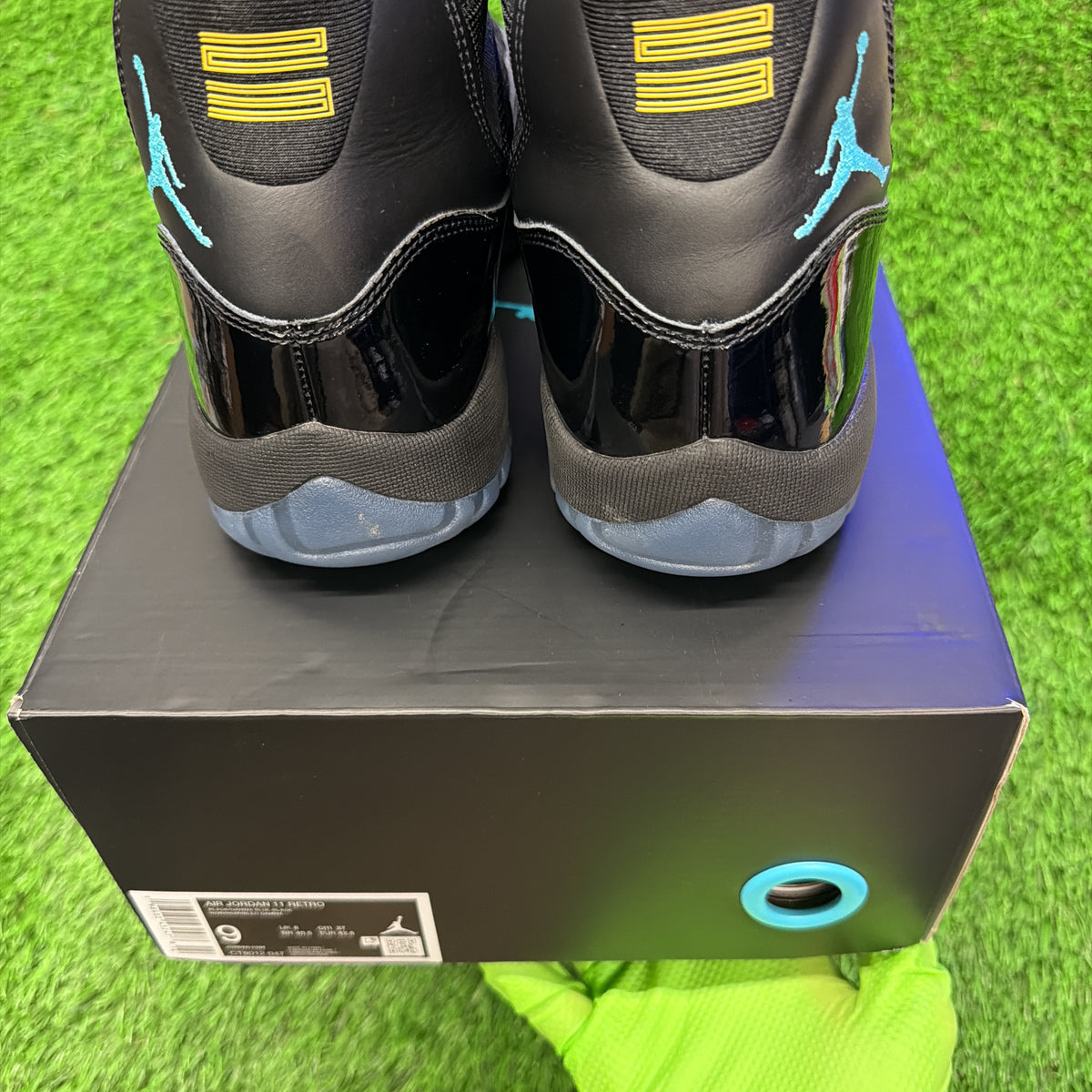 Jordan 11 Retro Gamma Blue (2025) SIZE 9M/10.5W