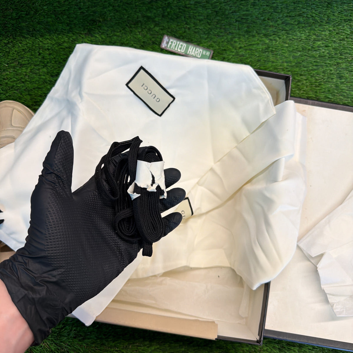 Gucci Rhyton 'Mouth' SIZE 8M/9.5W
