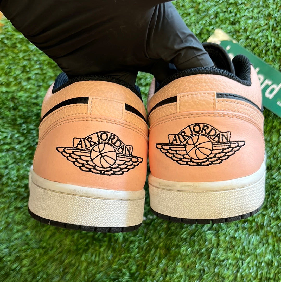Air Jordan 1 Low 'Crimson Tint'