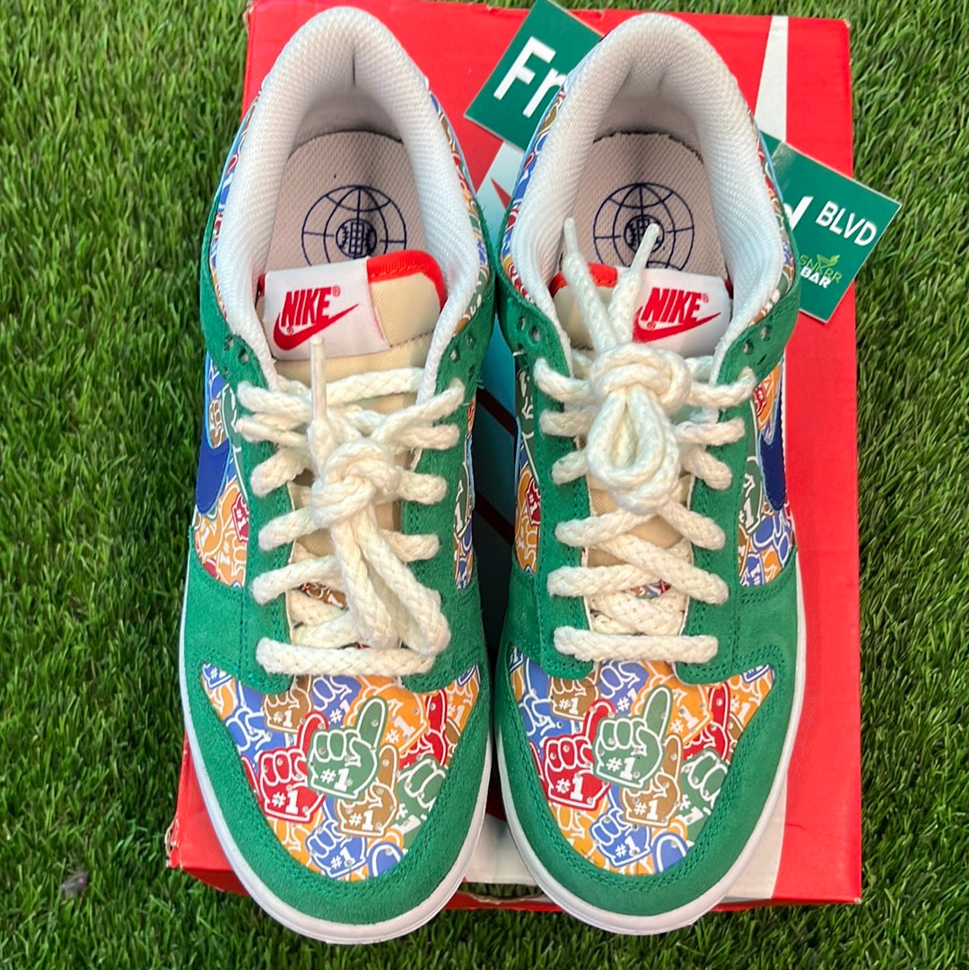 Dunk Low GS 'Foam Finger'