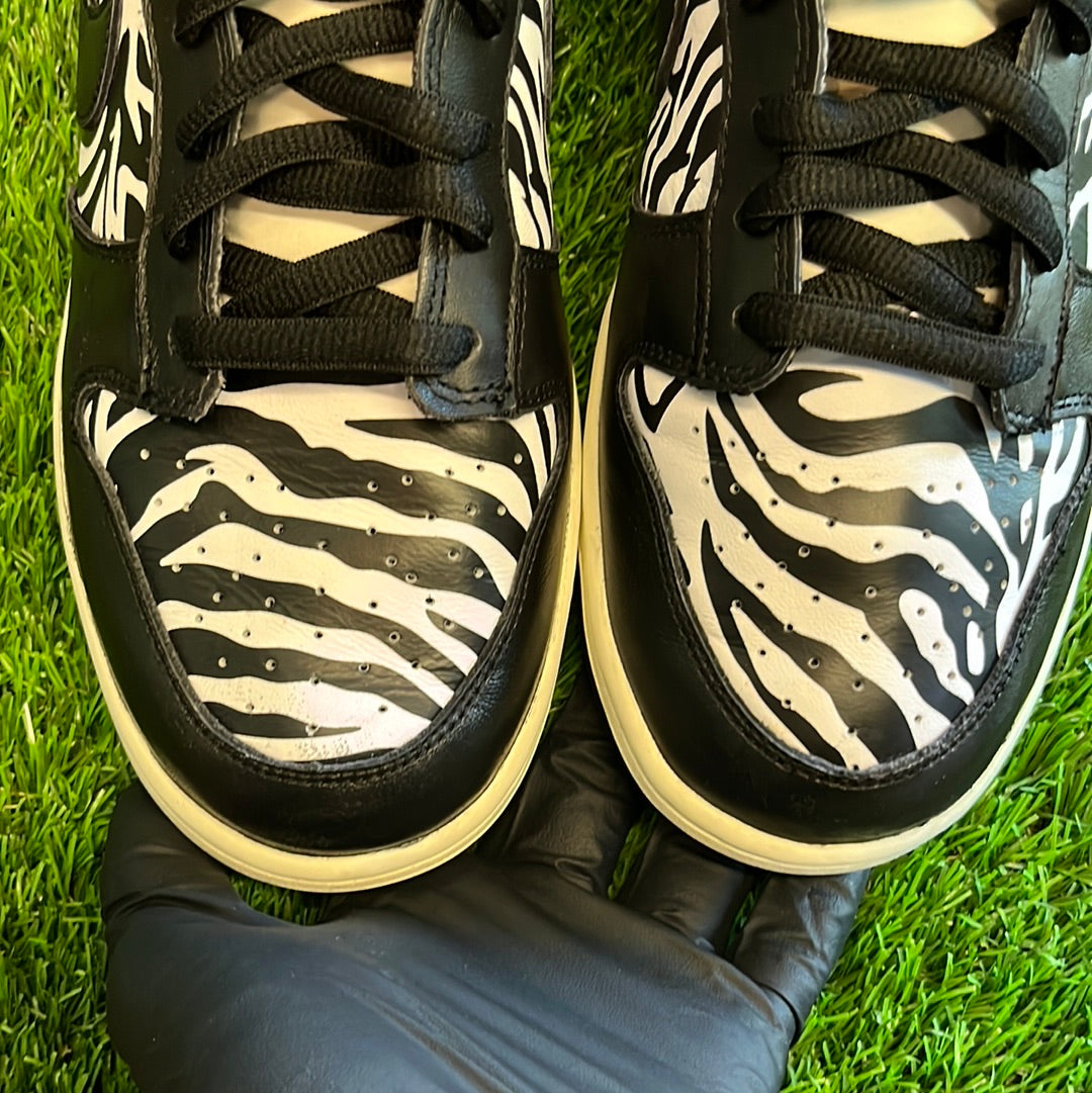 Quartersnacks x Dunk Low SB 'Little Debbie’s Zebra Cakes'