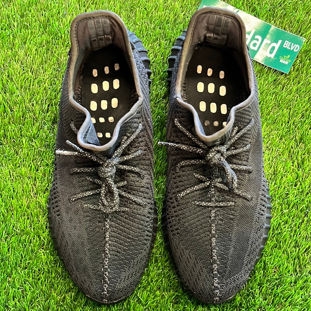 Yeezy Boost 350 V2 'Black Non-Reflective'