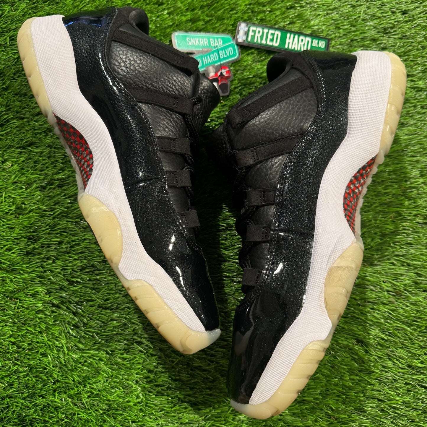 Air Jordan 11 Retro Low '72-10'