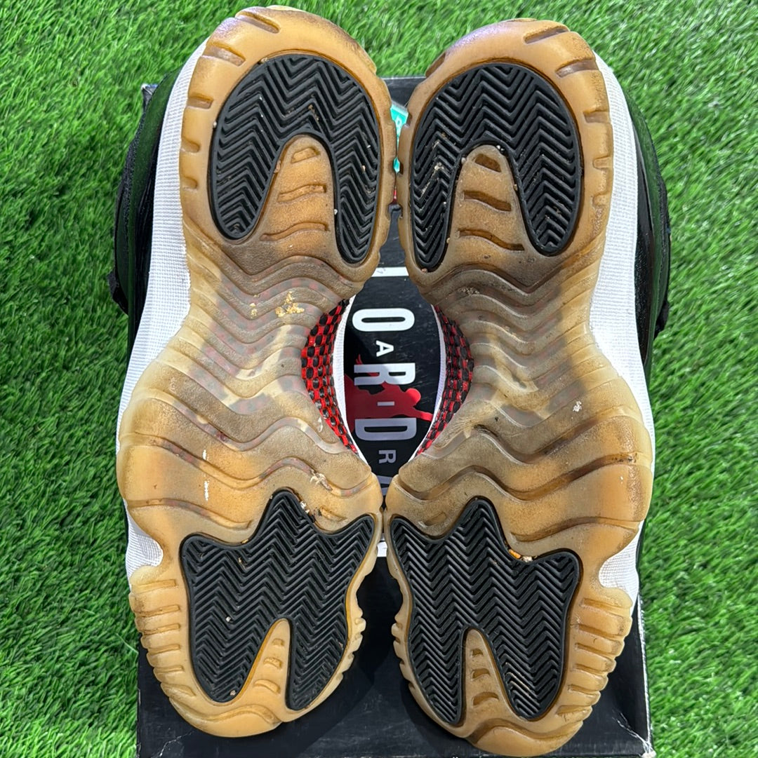 Air Jordan 11 Retro Low '72-10'