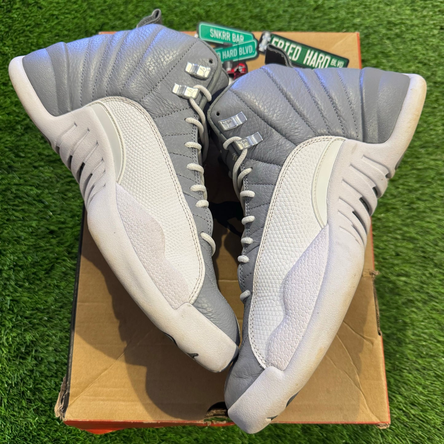 Air Jordan 12 Retro 'Stealth'