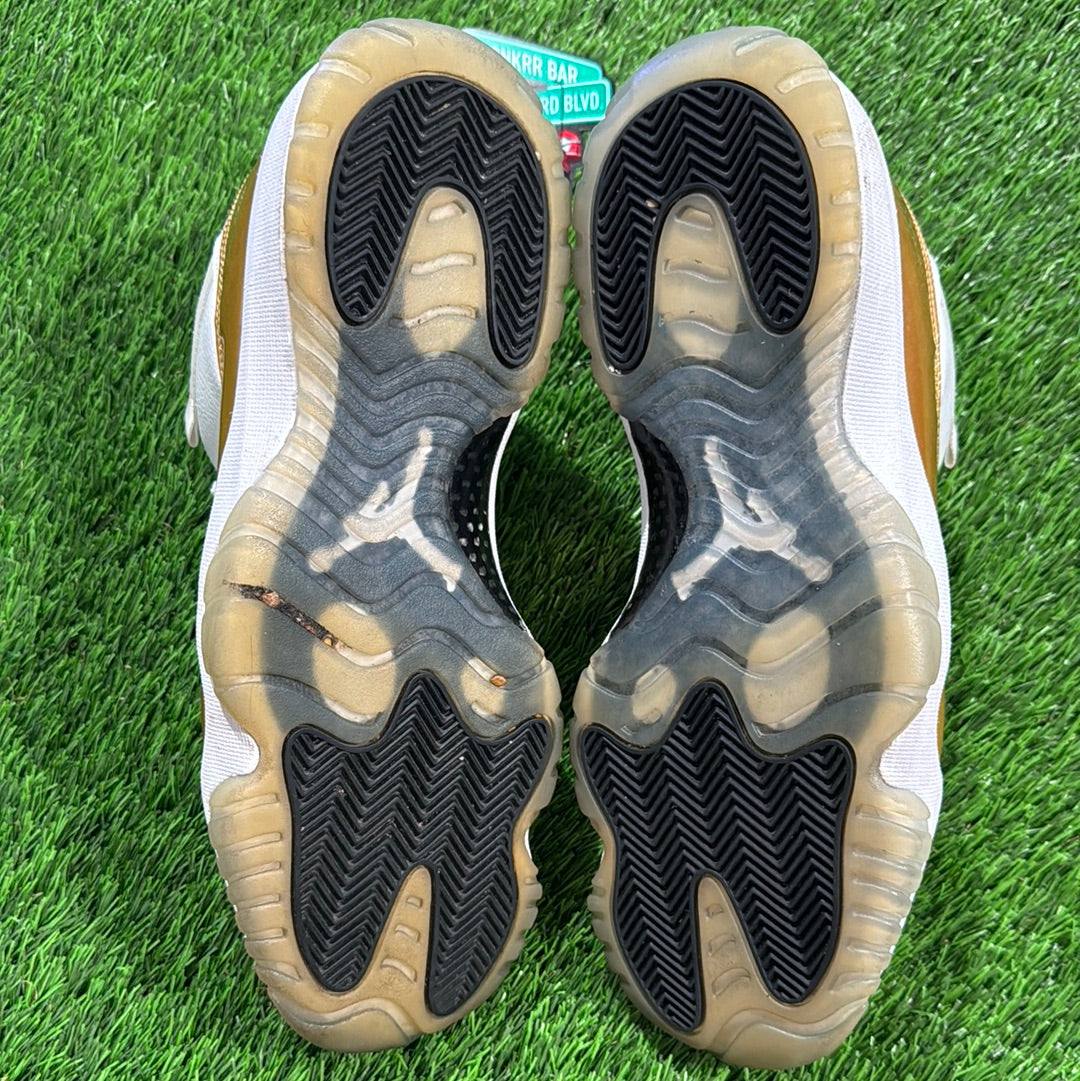 Air Jordan 11 Retro Low 'Closing Ceremony'