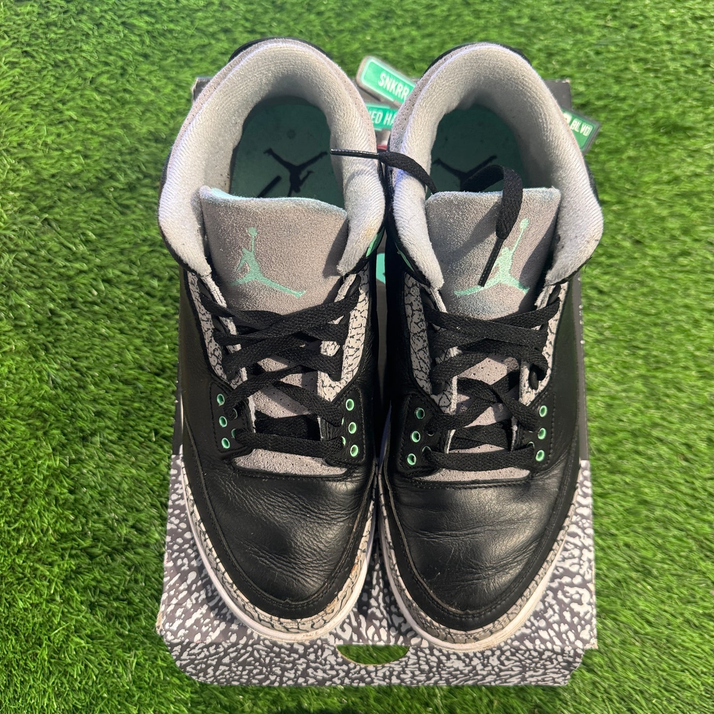 Air Jordan 3 Retro 'Green Glow'