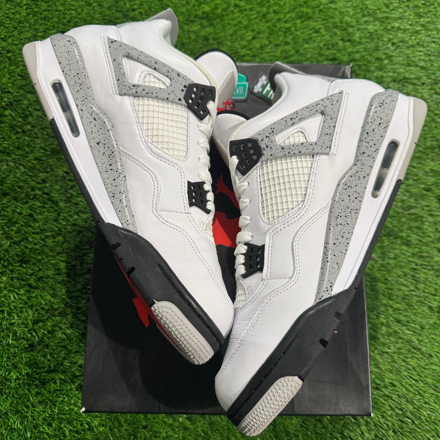 Air Jordan 4 Retro OG 'White Cement' 2016