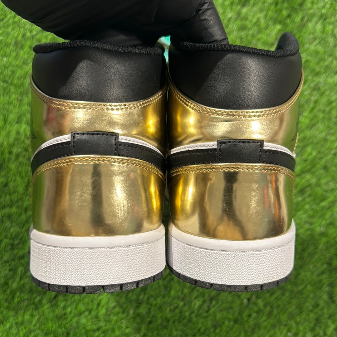 Air Jordan 1 Mid SE 'Metallic Gold'