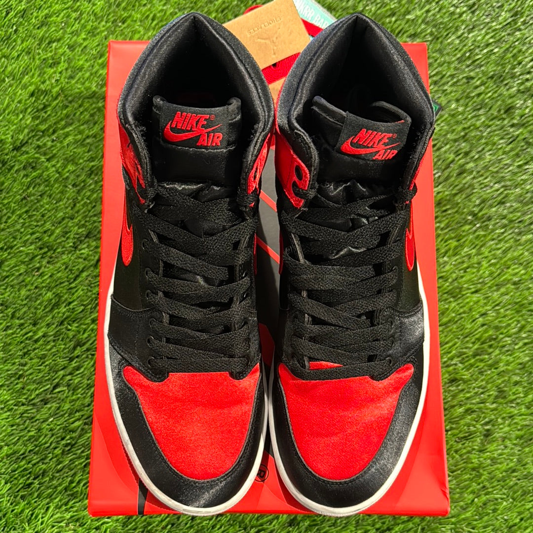 Wmns Air Jordan 1 Retro High OG 'Satin Bred' 2023