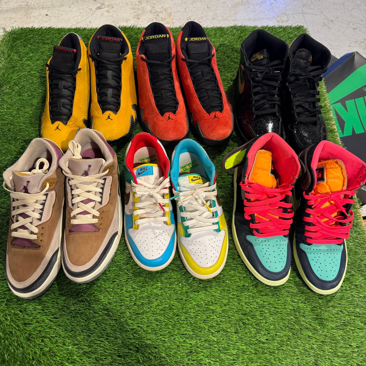 6 PAIR STORY STEAL (8.5M/9M