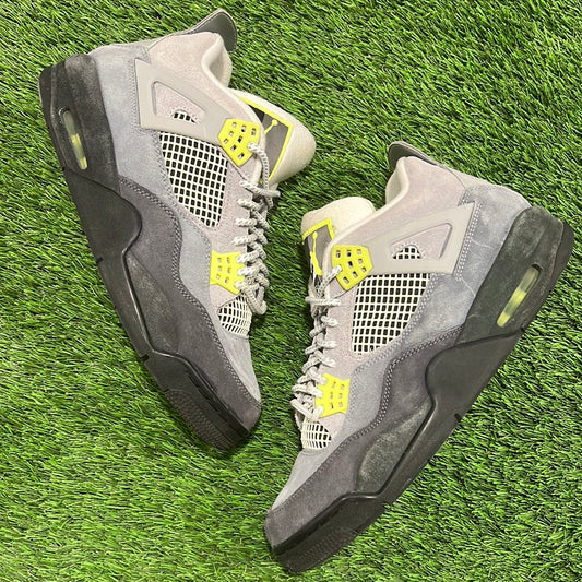 Air Jordan 4 Retro SE 'Neon 95'