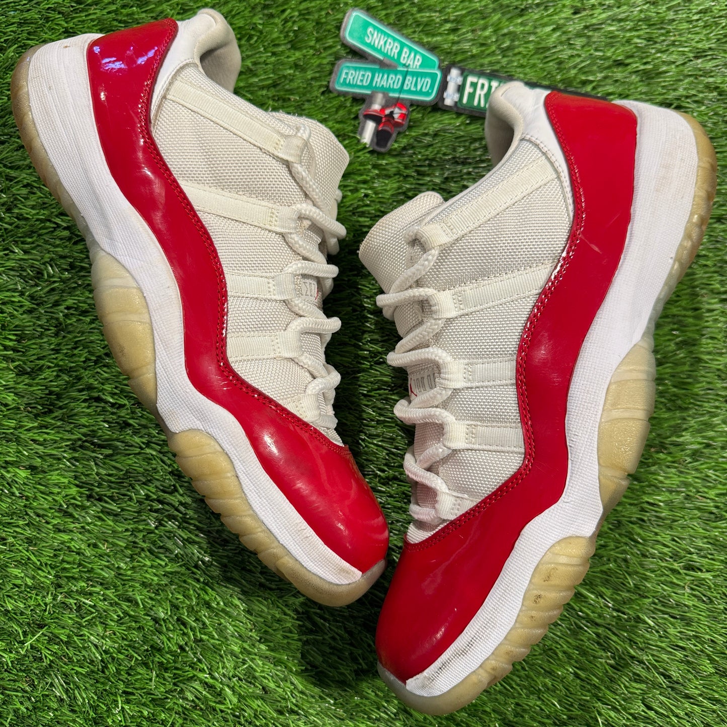 Jordan 11 Retro Low Cherry (2016) 10.5M/12W
