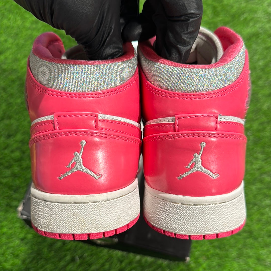 Air Jordan 1 Mid GS 'Platinum Pink'