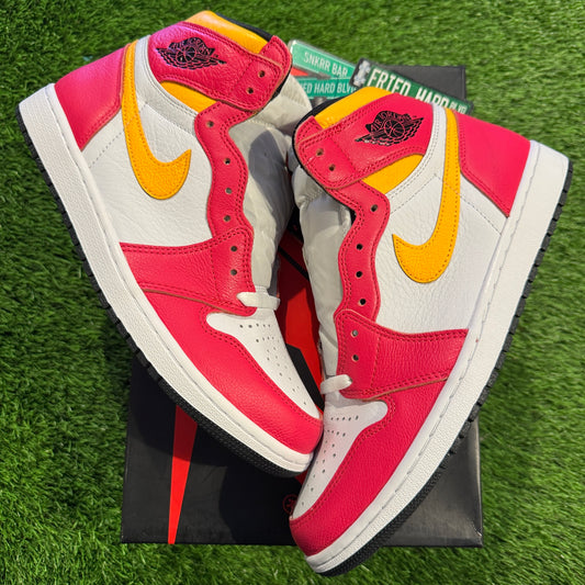 Air Jordan 1 Retro High OG 'Light Fusion Red'