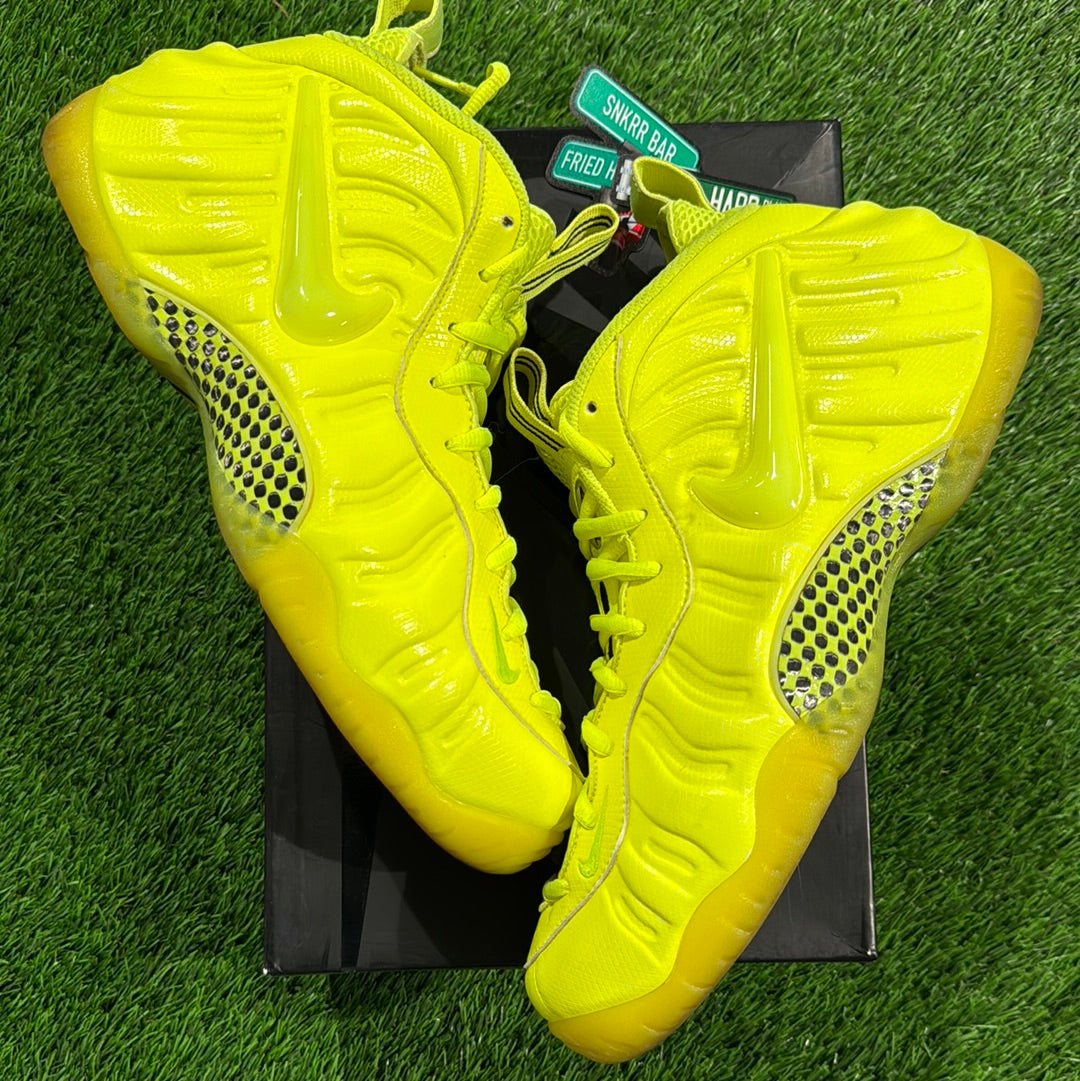 Air Foamposite Pro 'Volt' 2021