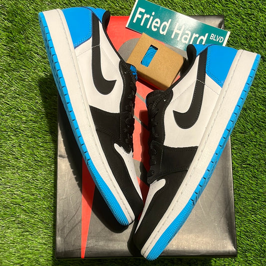 Air Jordan 1 Retro Low OG 'UNC'