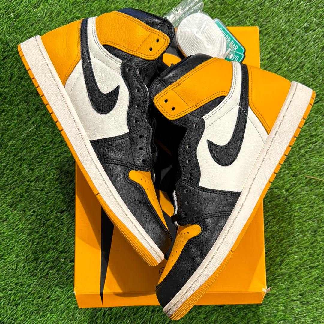 Air Jordan 1 Retro High OG 'Yellow Toe'