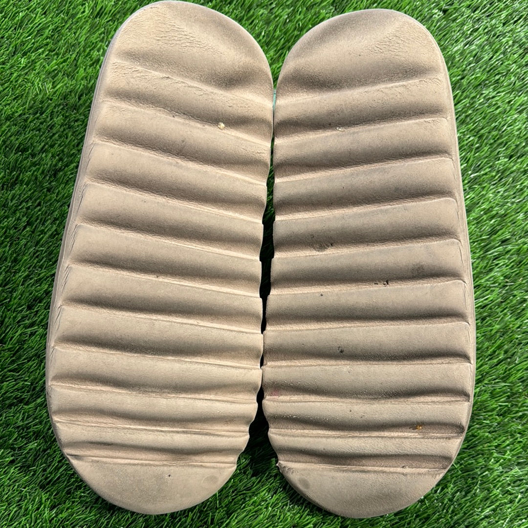 Yeezy Slides 'Pure' 2021 Re-Release