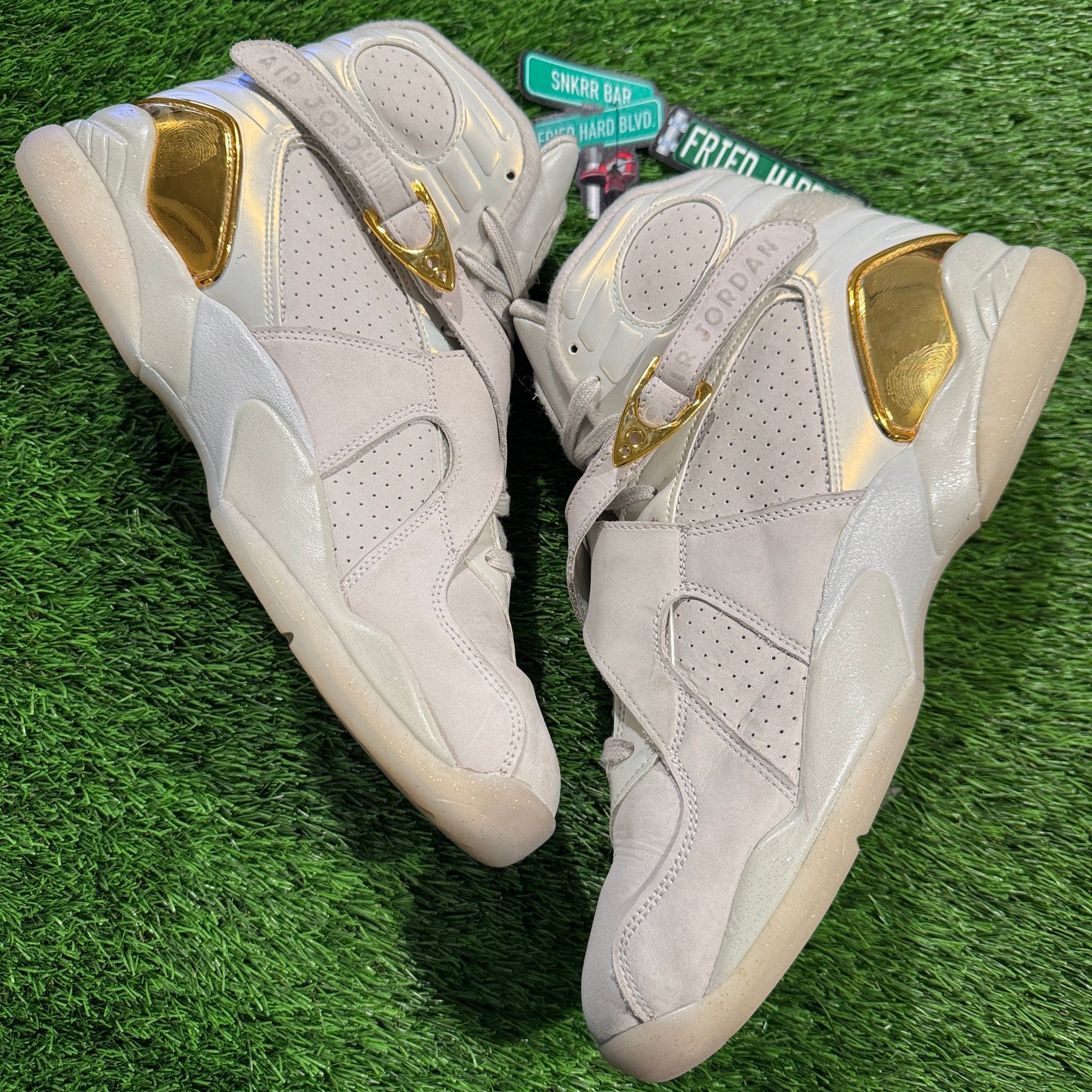 Air Jordan 8 Retro C&C 'Trophy'