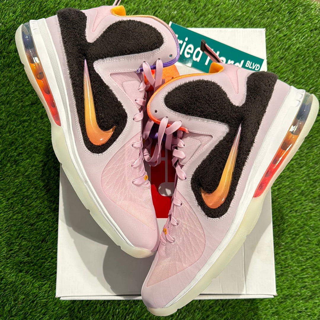 LeBron 9 'Regal Pink'