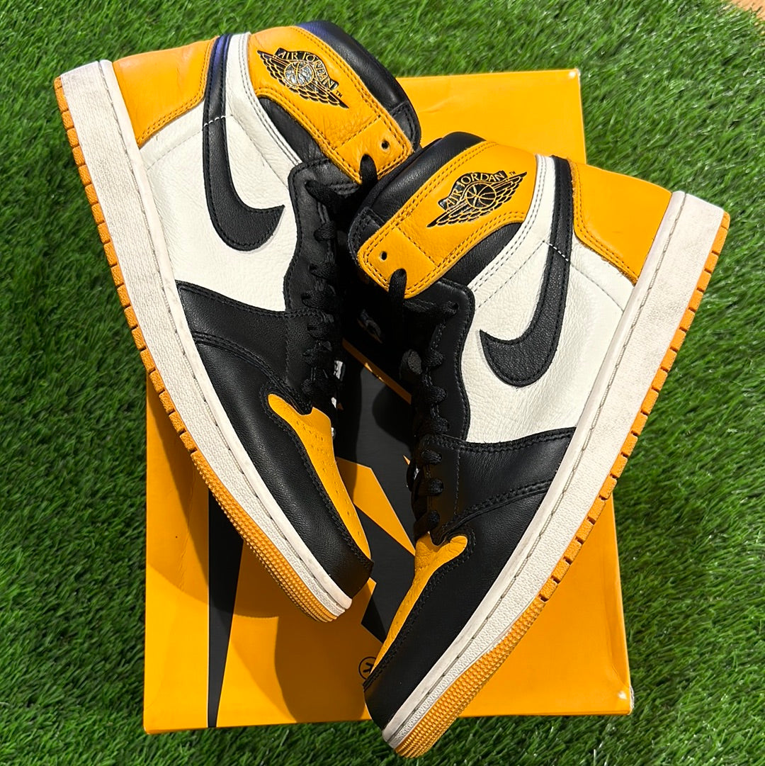 Air Jordan 1 Retro High OG 'Yellow Toe'