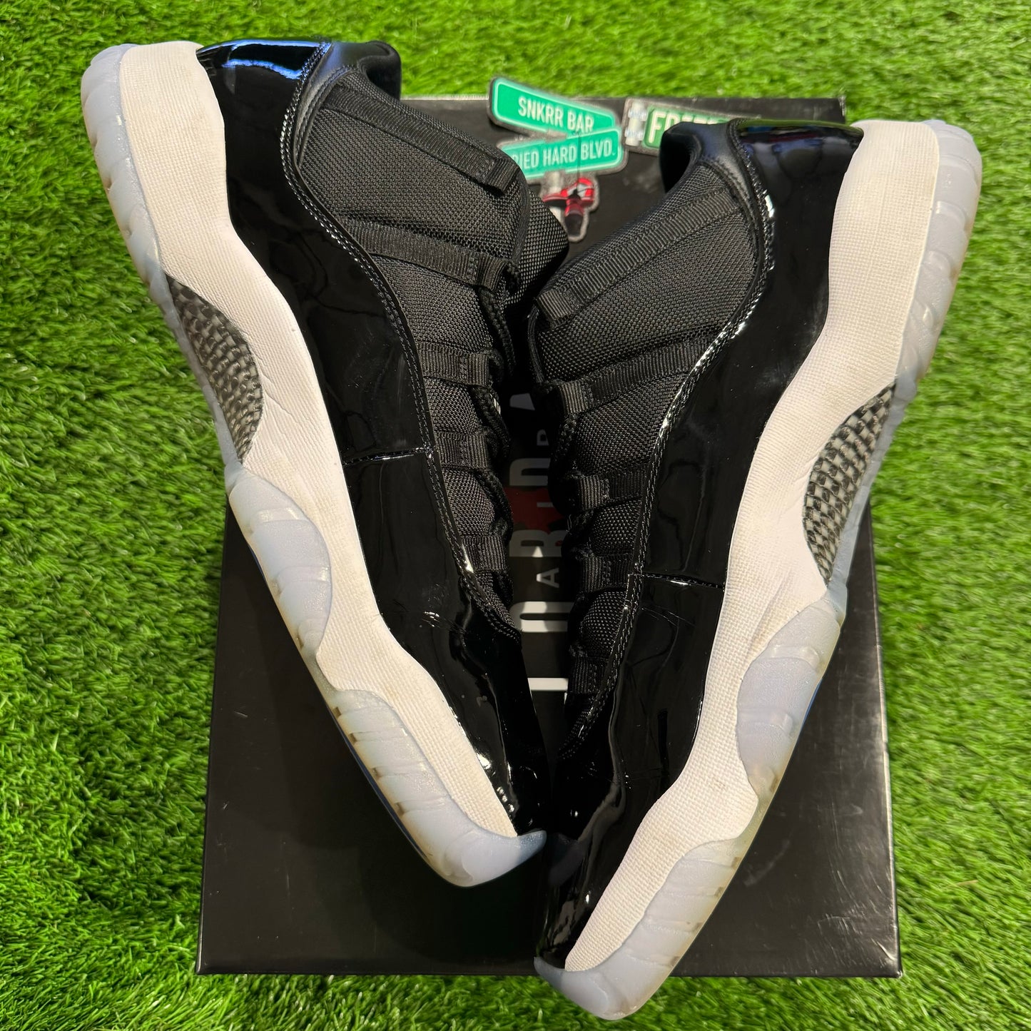 Air Jordan 11 Retro Low 'Space Jam'