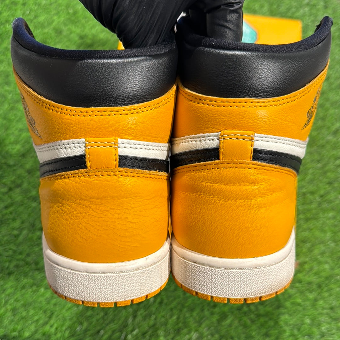 Air Jordan 1 Retro High OG 'Yellow Toe'
