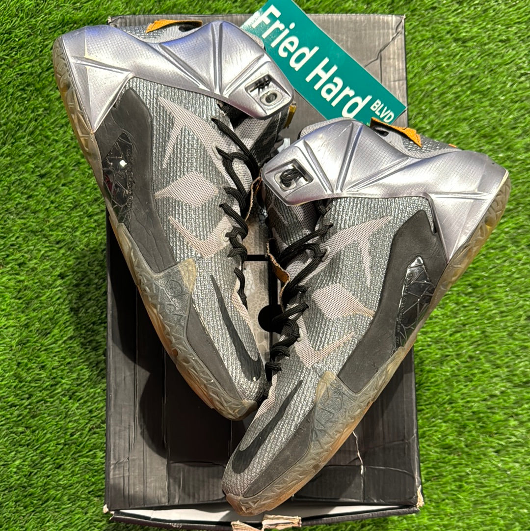 LeBron 12 'Flight'