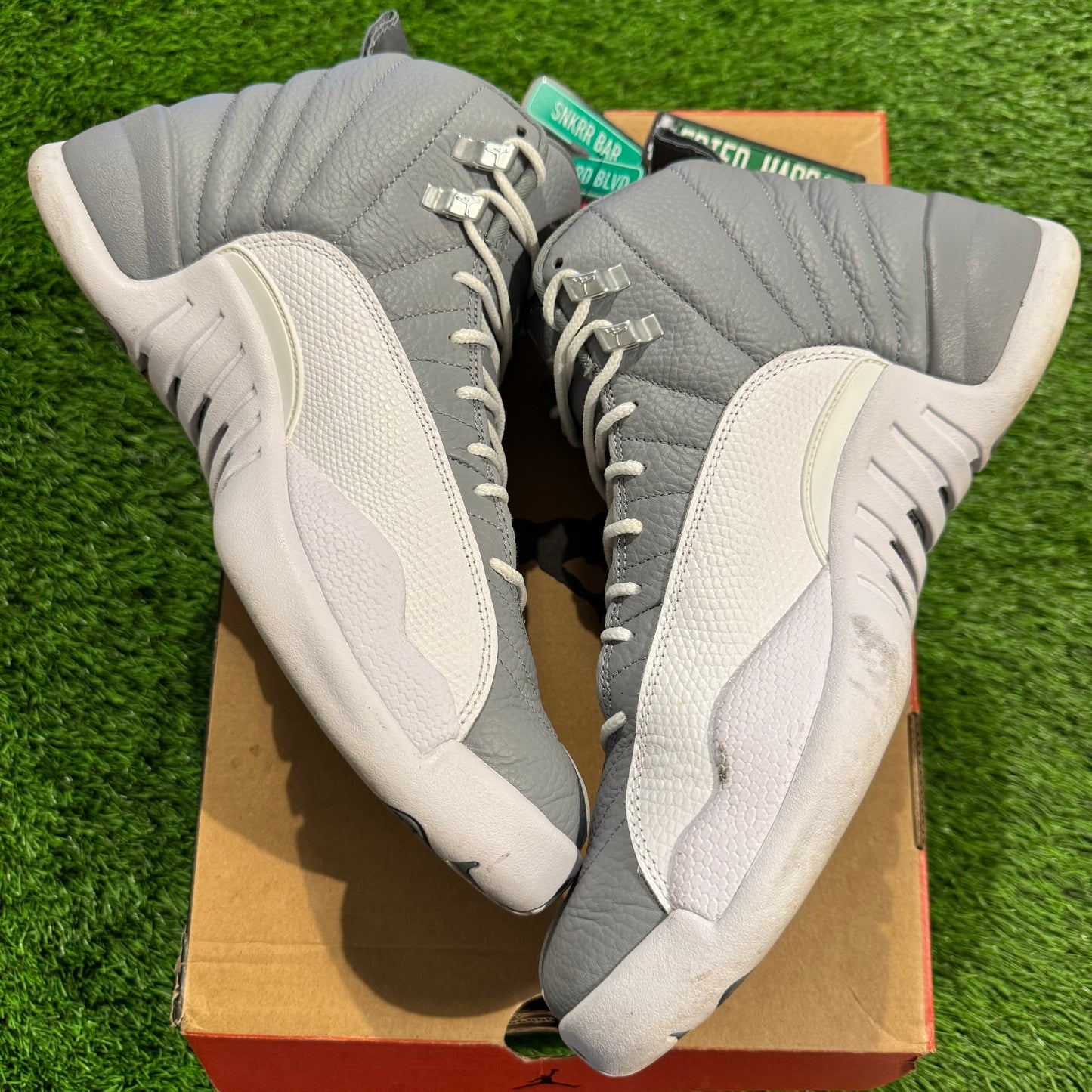 Air Jordan 12 Retro 'Stealth'