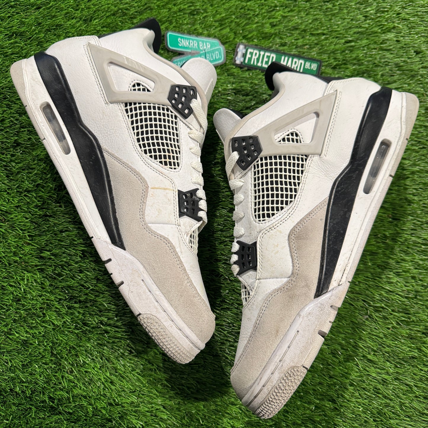 Air Jordan 4 Retro 'Military Black'