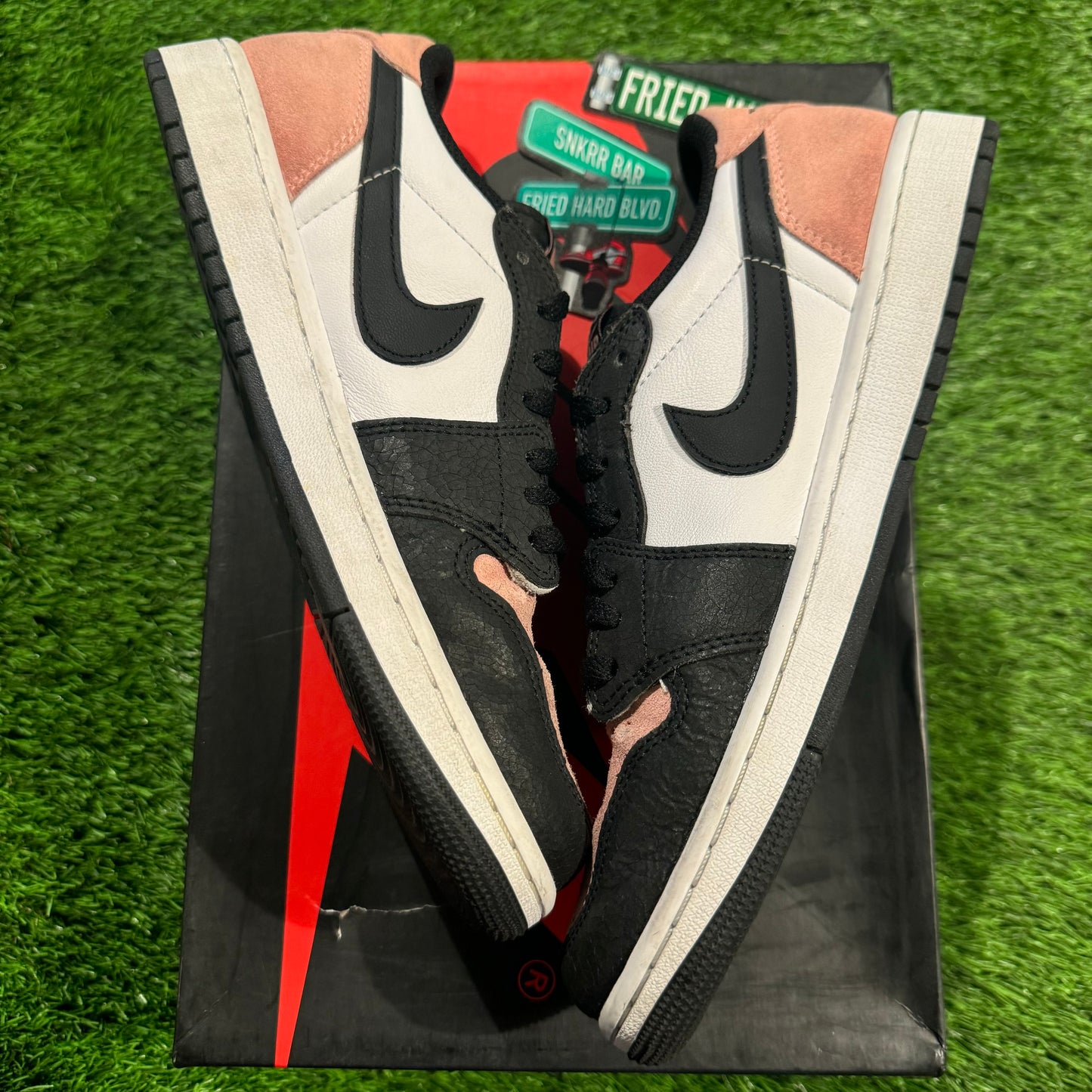 Air Jordan 1 Retro Low OG 'Bleached Coral'