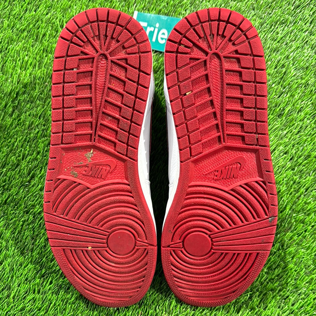 Air Jordan 1 Retro High OG 'Metallic Red'