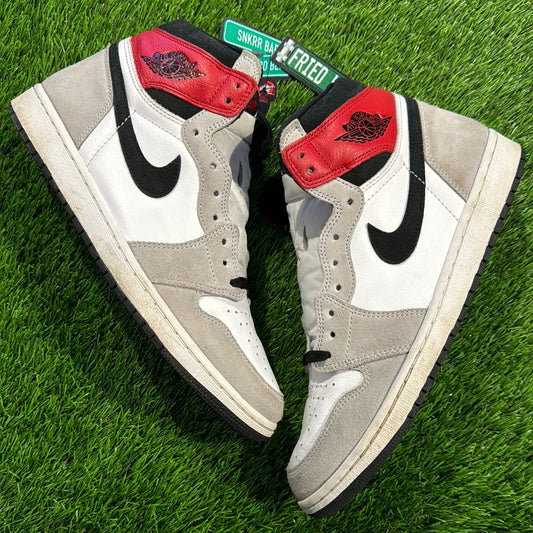 Air Jordan 1 Retro High OG 'Smoke Grey'