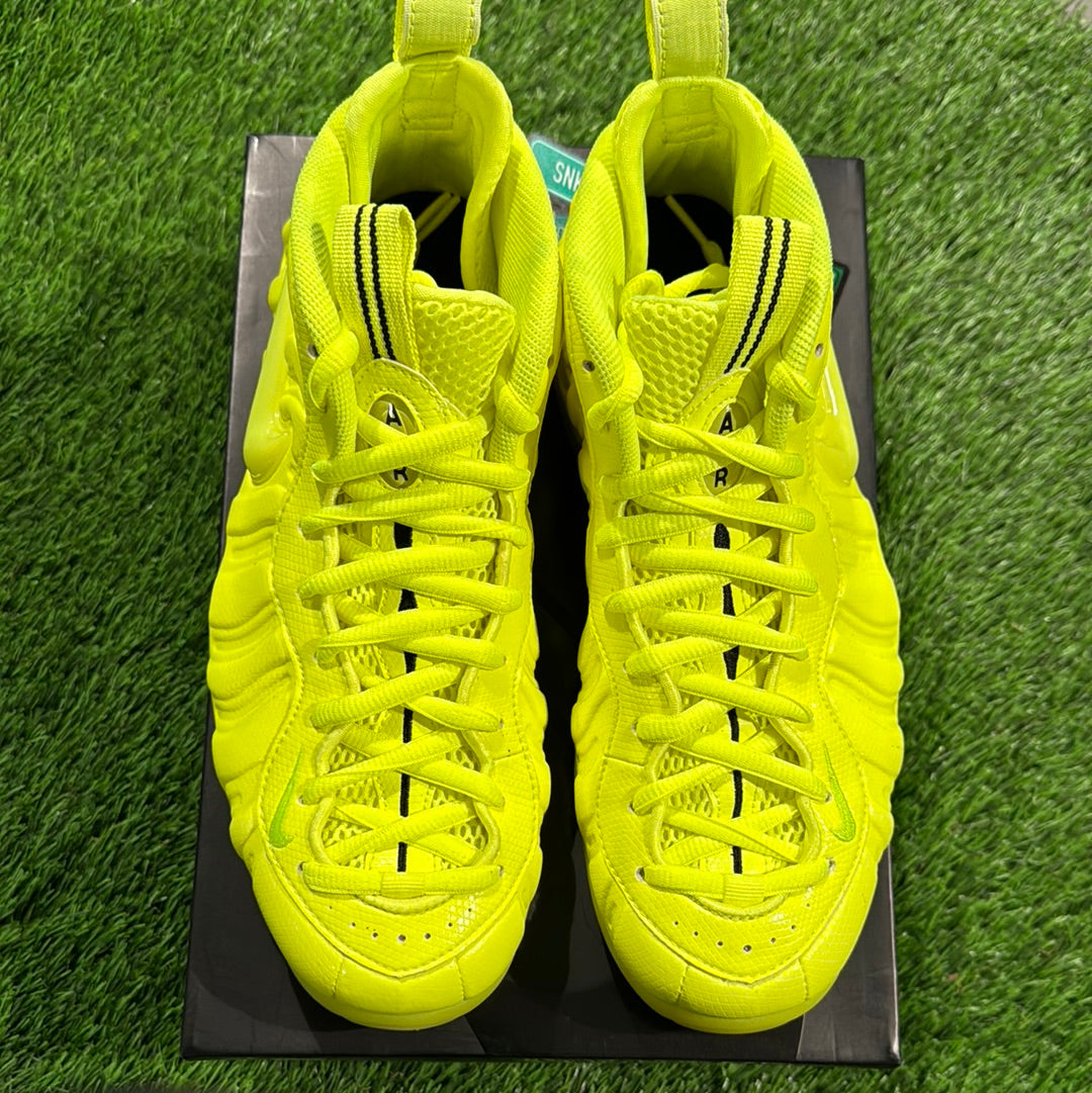 Air Foamposite Pro 'Volt' 2021