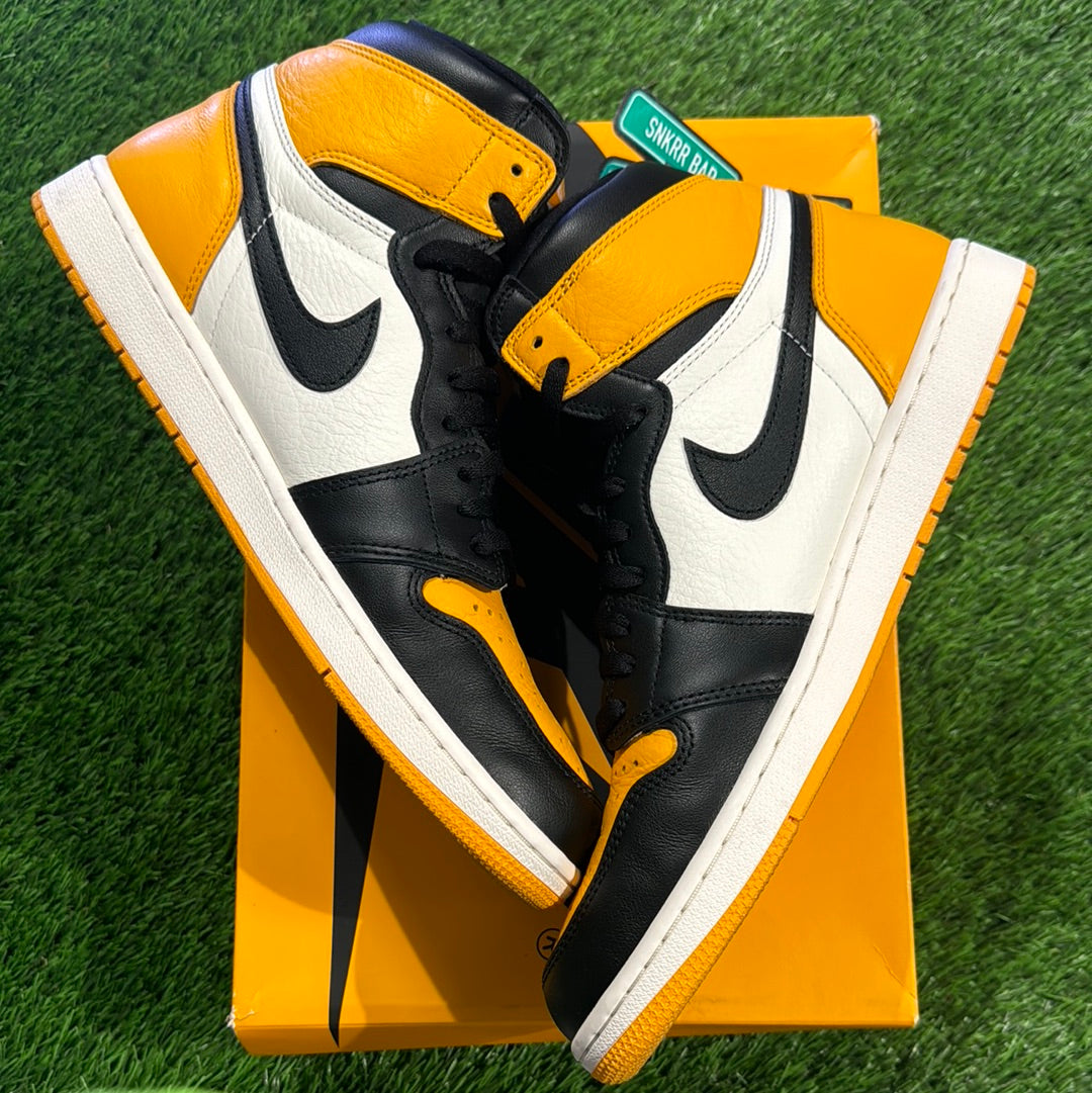 Air Jordan 1 Retro High OG 'Yellow Toe'