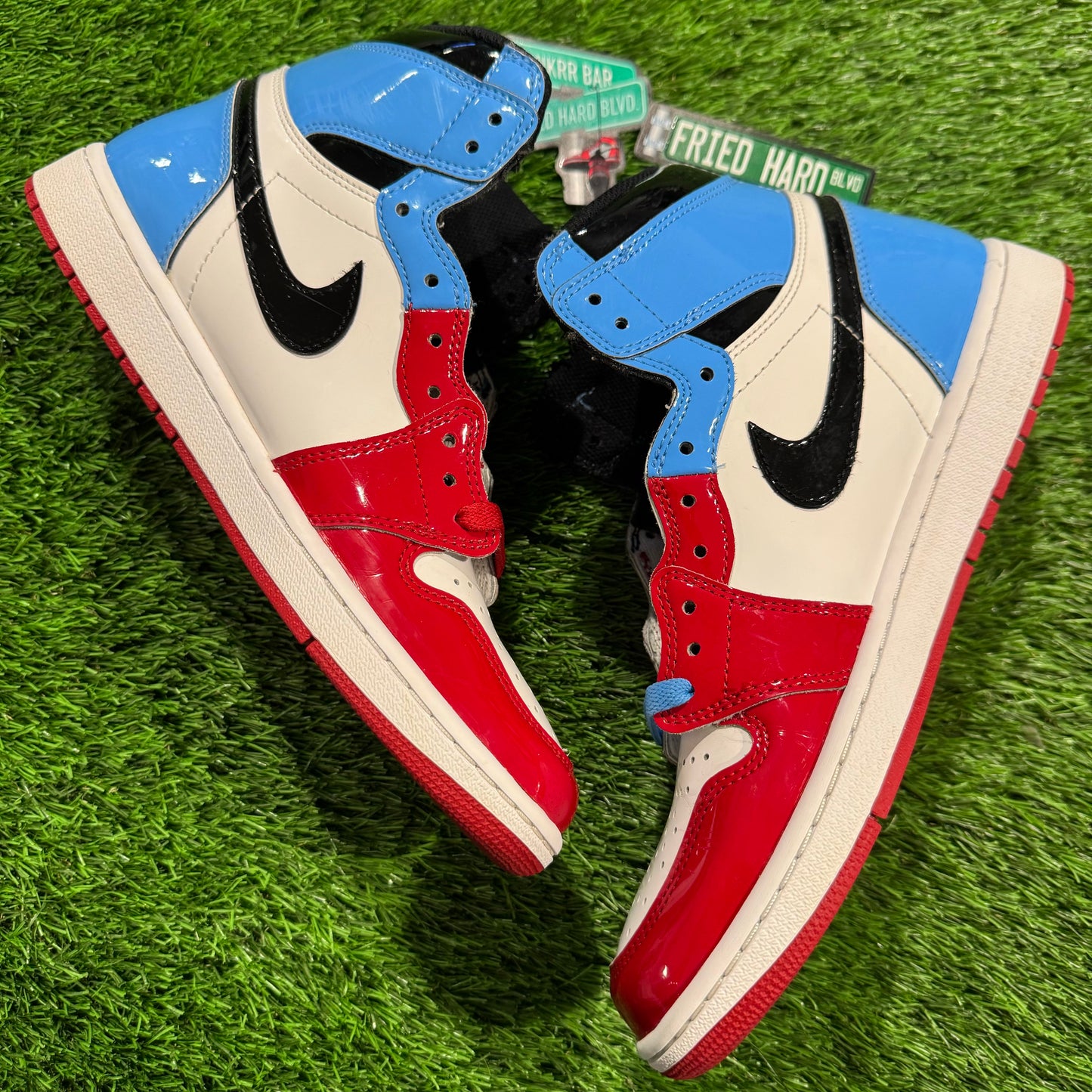 Air Jordan 1 Retro High OG 'Fearless'