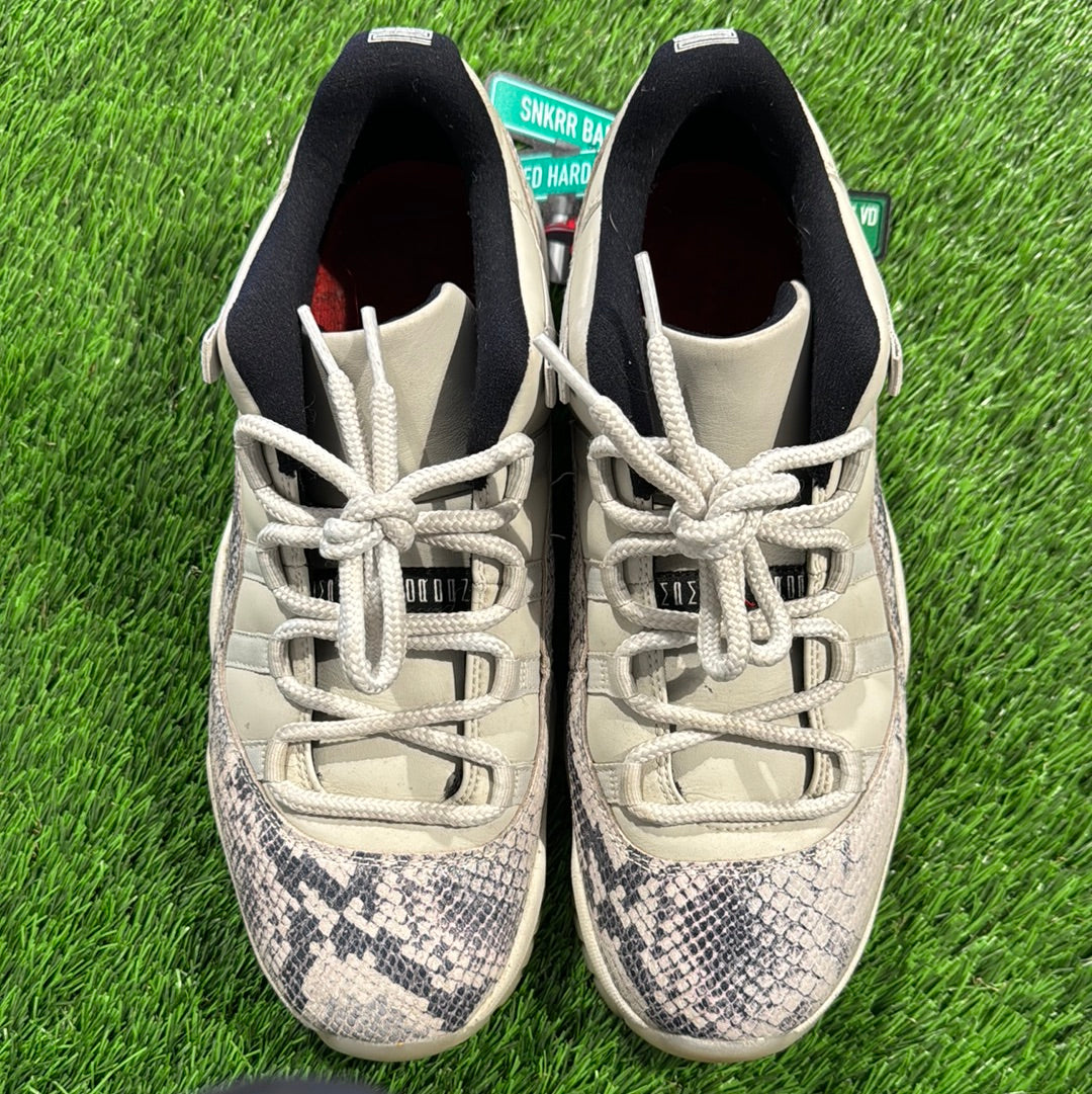 Air Jordan 11 Retro Low 'Light Bone Snakeskin'