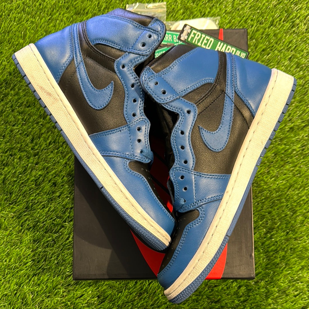 Air Jordan 1 Retro High OG 'Dark Marina Blue'