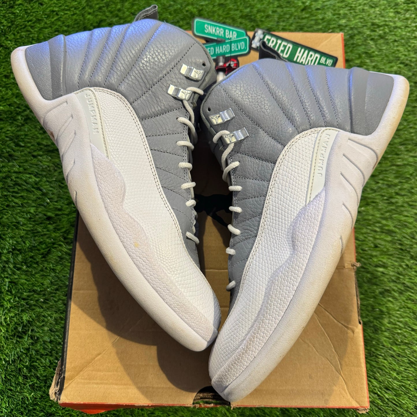 Air Jordan 12 Retro 'Stealth'