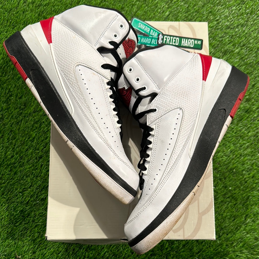 Air Jordan 2 Retro 'Chicago' 2022
