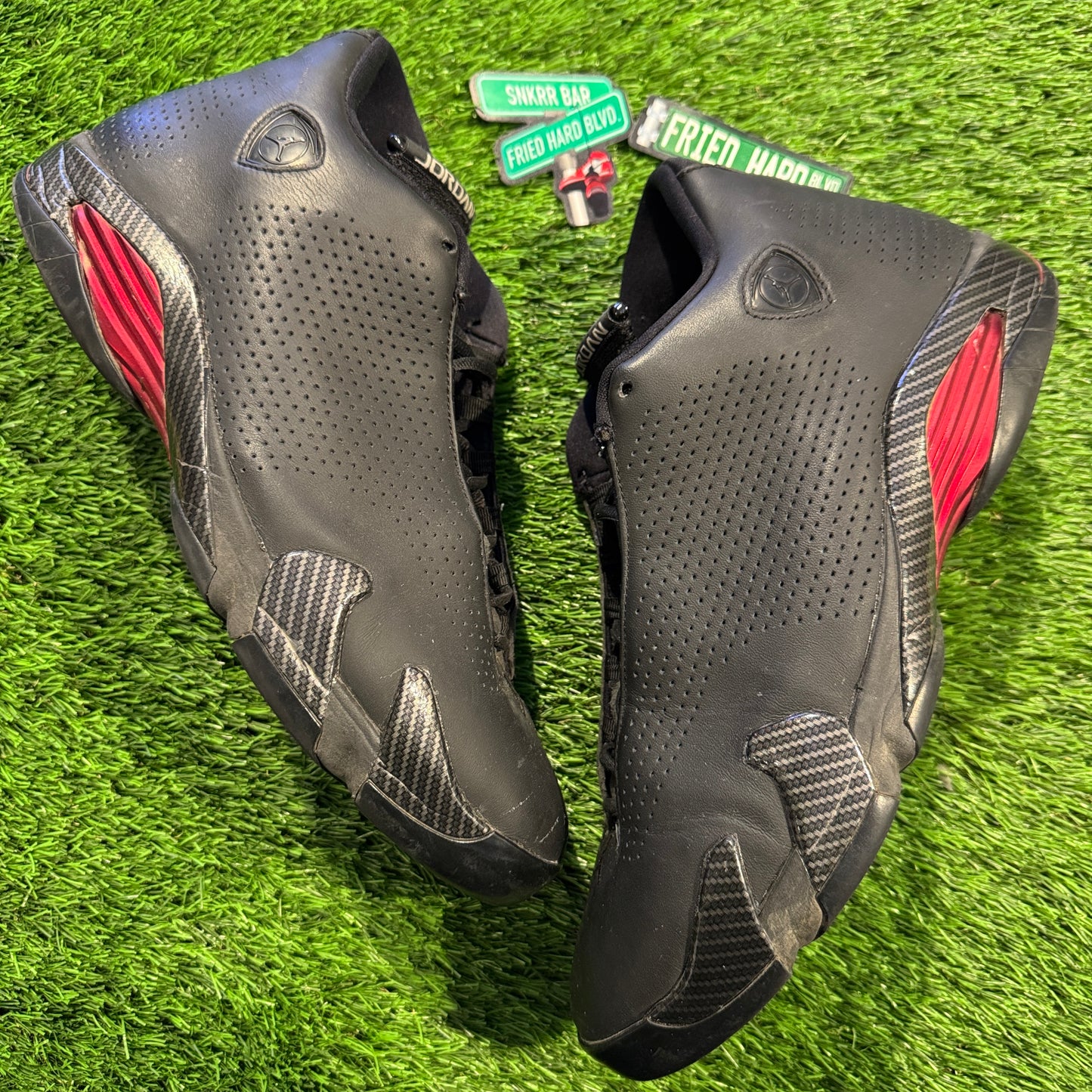 Air Jordan 14 Retro SE 'Black Ferrari'