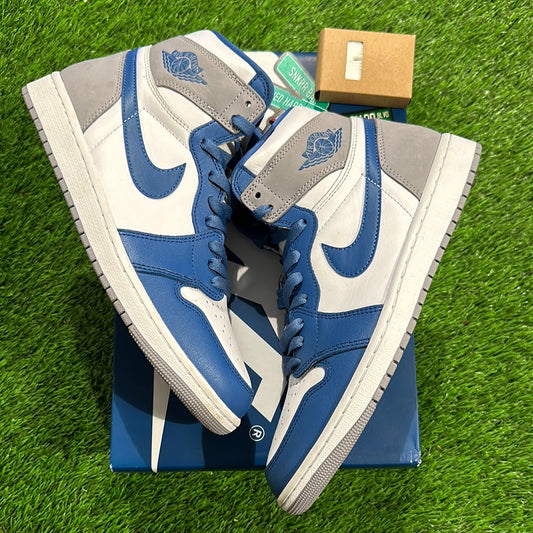 Air Jordan 1 Retro High OG 'True Blue'
