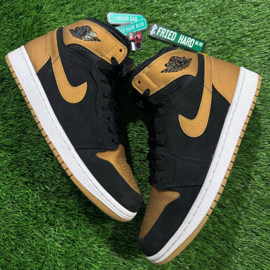 Air Jordan 1 Retro High 'Melo'